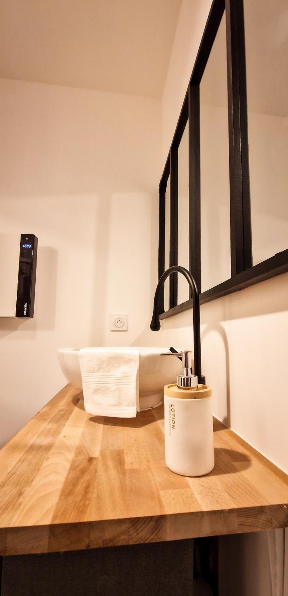 L'Indus 3 Etoiles Wifi, Netflix, Disney, Coeur De Bastide Вильфранш-де-Руэрг Экстерьер фото